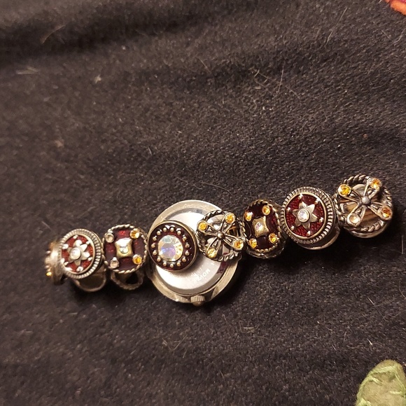 Vintage Avon Bejeweled Stretch Quartz Watch - Picture 5 of 6